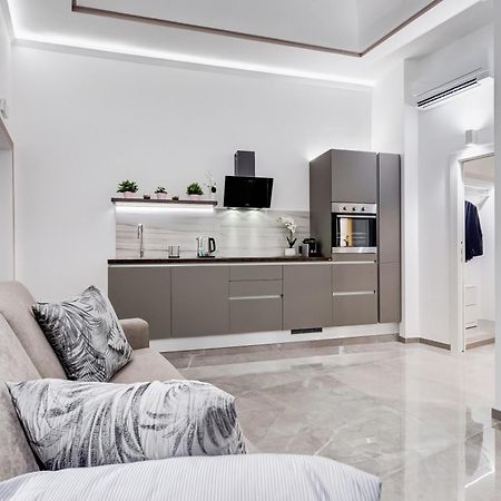 רומא Unoseitre - Luxury Apartment & Suite מראה חיצוני תמונה