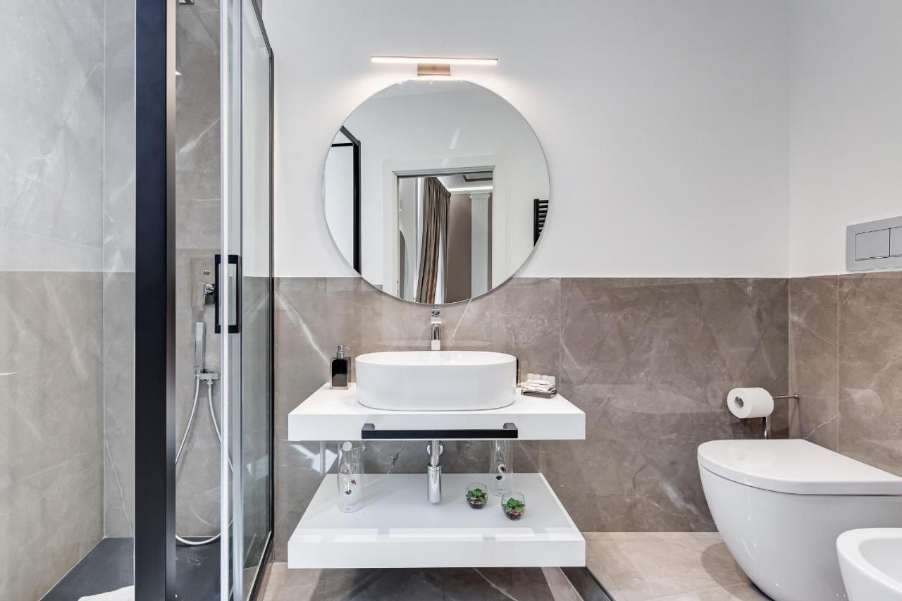 רומא Unoseitre - Luxury Apartment & Suite מראה חיצוני תמונה