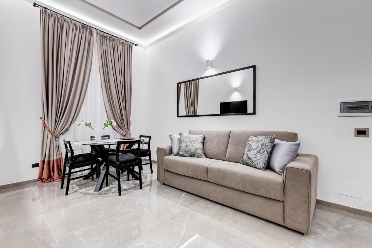 רומא Unoseitre - Luxury Apartment & Suite מראה חיצוני תמונה