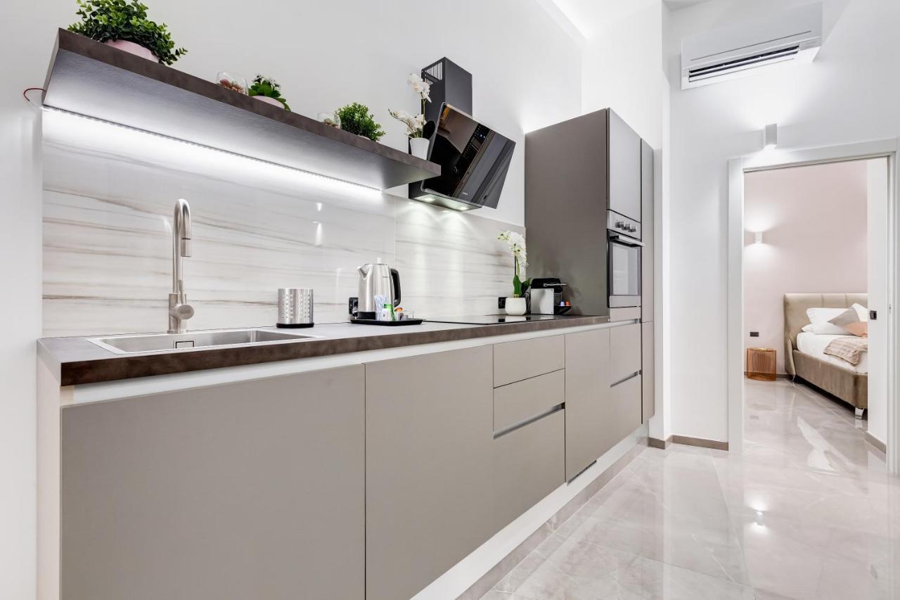 רומא Unoseitre - Luxury Apartment & Suite מראה חיצוני תמונה