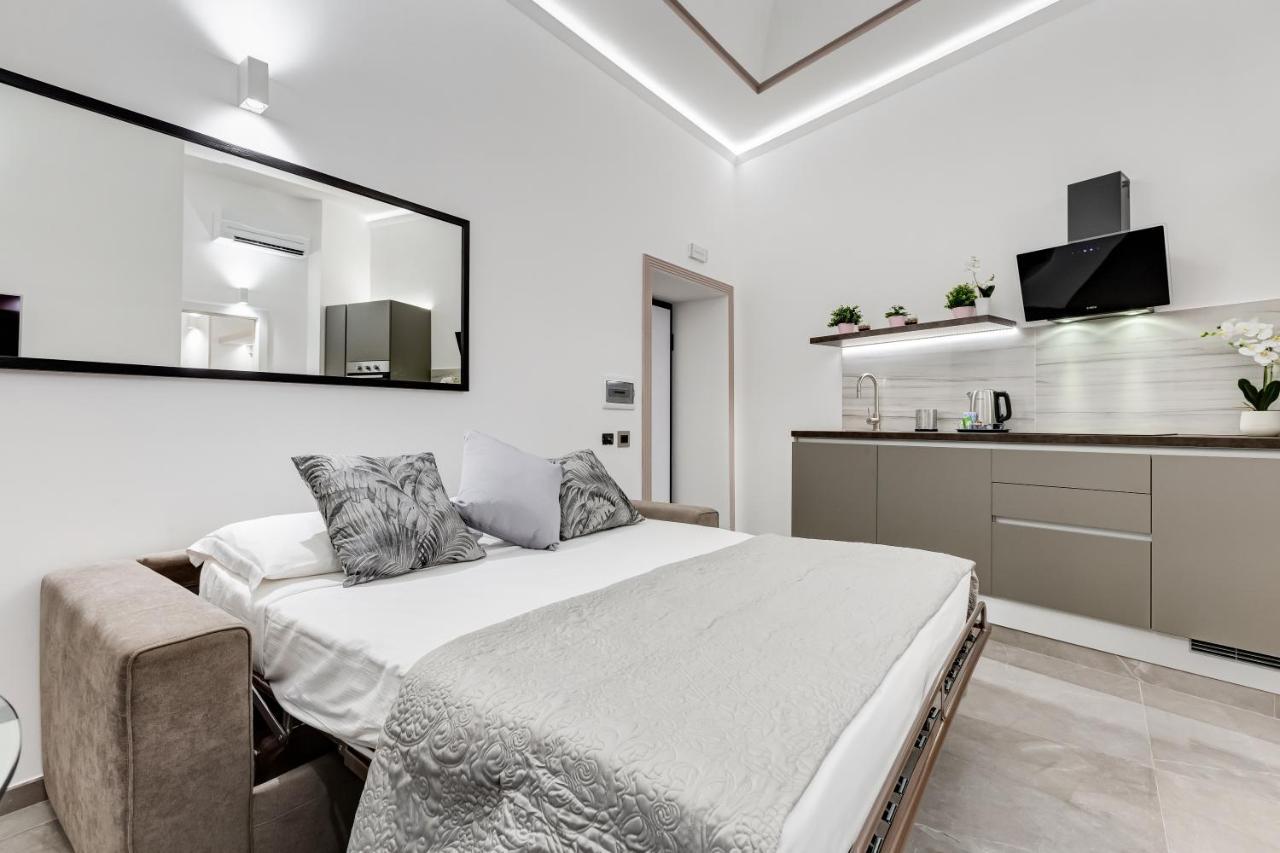 רומא Unoseitre - Luxury Apartment & Suite מראה חיצוני תמונה
